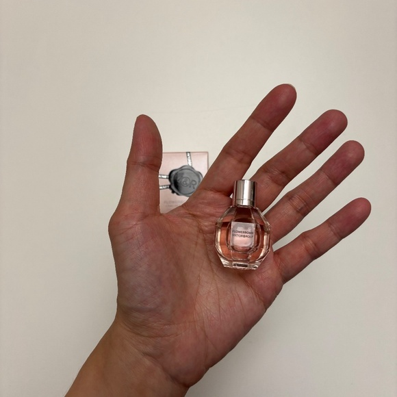 Viktor&Rolf Flowerbomb Deluxe Travel Size Mini 3 - Picture 2 of 2